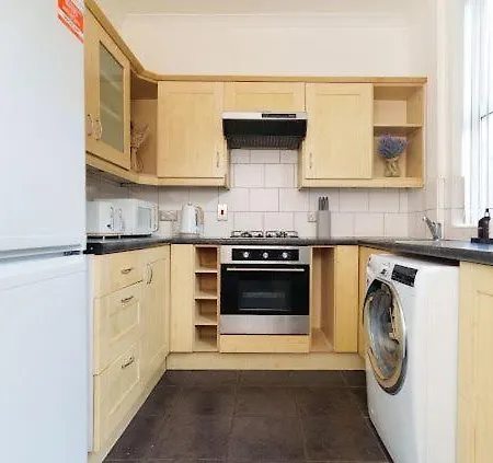 The Victoria - Close To Centre - Sleeps 8 Апартаменты *