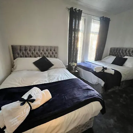 Apartment The Victoria - Close To Centre - Sleeps 8